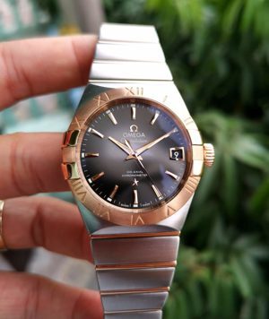 Đồng hồ nam Omega 123.20.38.21.06.002