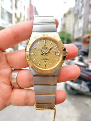 Đồng hồ nam Omega 123.20.38.21.08.002