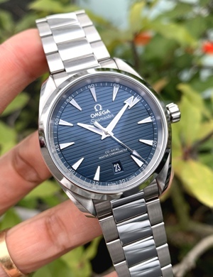 Đồng hồ nam Omega 220.10.38.20.03.001
