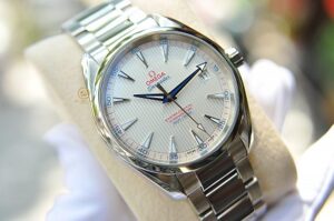 Đồng hồ nam Omega 231.10.42.21.02.004