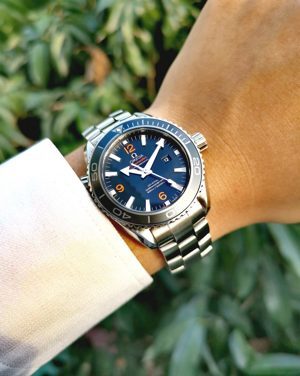 Đồng hồ nam Omega 232.30.38.20.01.002