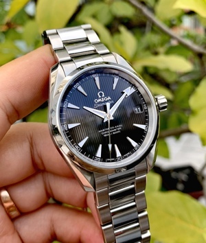 Đồng hồ nam Omega Aqua 231.10.39.21.01.002