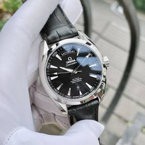 Đồng hồ nam Omega Aqua 231.13.42.22.01.001