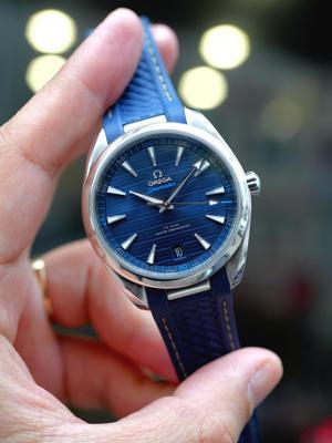 Đồng hồ nam Omega Aqua Terra 220.12.41.21.03.001