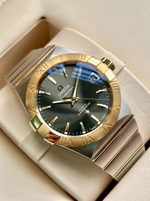 Đồng hồ nam Omega Constellation 123.20.38.21.02.002