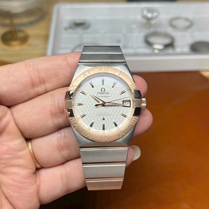 Đồng hồ nam Omega Constellation 123.20.38.21.02.008