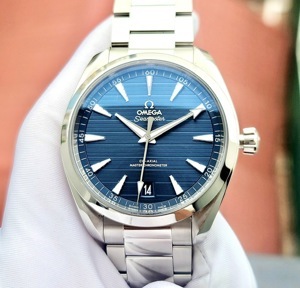 Đồng hồ nam Omega Omega Aqua 220.10.41.21.03.004