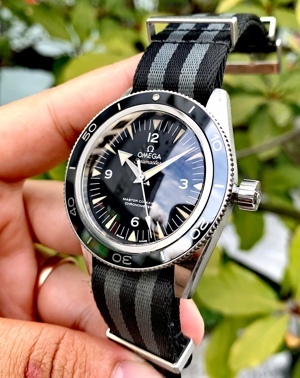 Đồng hồ nam OMEGA Seamaster 300 233.30.41.21.01.001