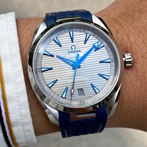 Đồng hồ nam Omega Seamaster Aqua 220.12.41.21.06.001