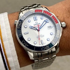 Đồng hồ nam Omega Seamaster Diver 212.32.41.20.04.001