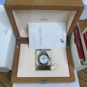 Đồng hồ nam Omega Seamaster Diver 210.30.42.20.04.001