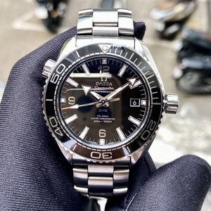 Đồng hồ nam Omega Seamaster Planet Ocean 215.30.44.21.01.001