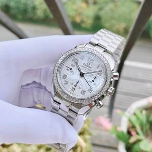 Đồng hồ nam Omega Speedmaster 324.15.38.40.05.001