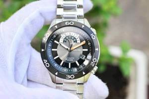 Đồng hồ nam seiko dây kim loại - SSA183K1