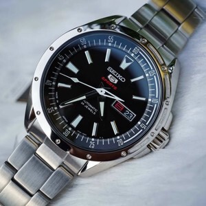 Đồng hồ nam Seiko SARZ005