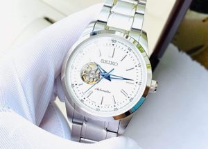 Đồng hồ nam Seiko SCVE049