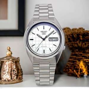 Đồng hồ nam Seiko SNXF05K1