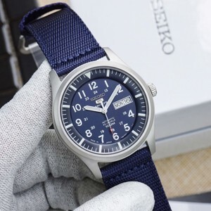 Đồng hồ nam Seiko SNZG11J1