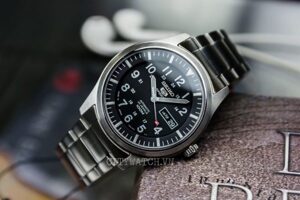 Đồng hồ nam Seiko SNZG13J1