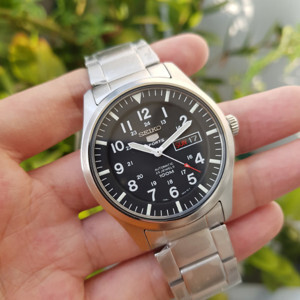 Đồng hồ nam Seiko SNZG13K1