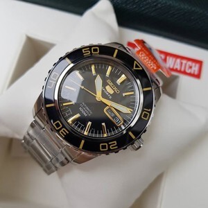 Đồng hồ nam Seiko SNZH57