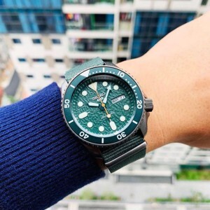 Đồng hồ nam Seiko SRPD77K1