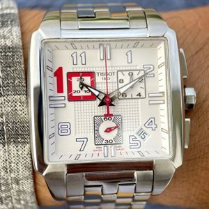 Đồng hồ nam Tissot T005.517.11.037.00