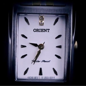 Đồng hồ nữ dây thép không gỉ Orient FUBUG002W0