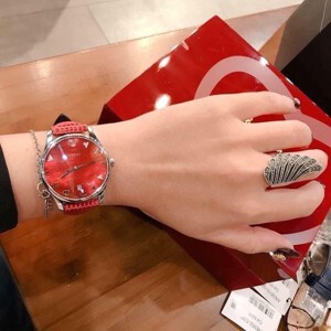 Đồng hồ nữ Gucci YA1264041