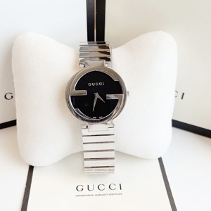 Đồng hồ nữ Gucci YA133307