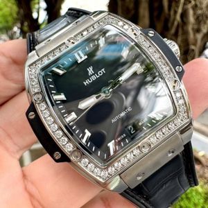 Đồng hồ nữ Hublot Spirit Of Big Bang 665.NX.1170.RX.1204