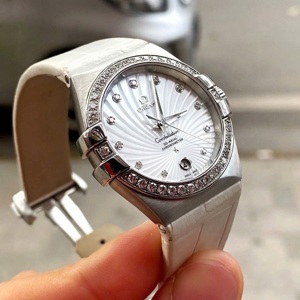 Đồng hồ nữ Omega 123.18.35.20.55.001