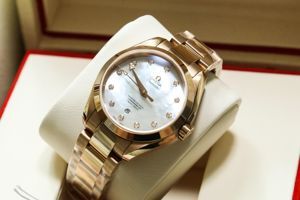 Đồng hồ nữ Omega 231.50.34.20.55.001