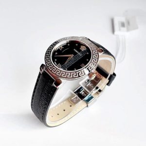 Đồng hồ nữ Versace Black Daphnis V16020017