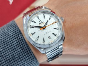 Đồng hồ Omega Aqua Terra 150m Co‑Axial Master Chronometer 220.10.41.21.02.001 22010412102001