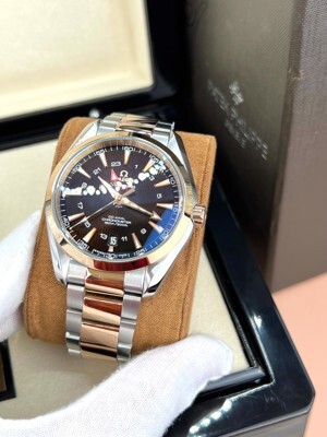 Đồng hồ Omega Seamaster GMT