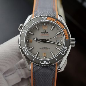 Đồng hồ Omega Seamaster GMT