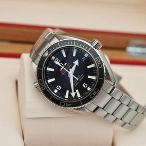 Đồng hồ Omega Seamaster Planet Ocean 600M 232.30.42.21.01.001