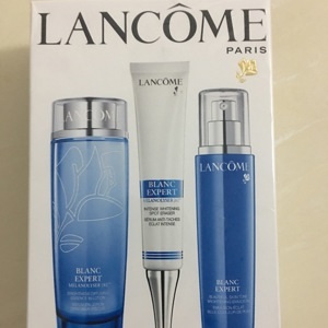 Dung dịch dưỡng ẩm làm trắng Lancôme Blanc Expert Lotion