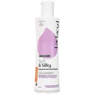 Dung dịch vệ sinh phụ nữ hằng ngày Lactacyd Soft & Silky 250ml