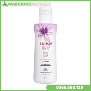 Dung dịch vệ sinh phụ nữ Lactacyd Soft & Silky 150ml