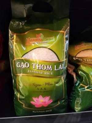 Gạo thơm lài Lotus Rice Jasmine túi 2kg