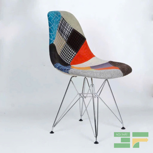 Ghế cafe chân gỗ lưng sắt có đệm GCF059