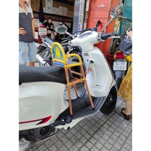 Ghế mây đi xe số cho bé