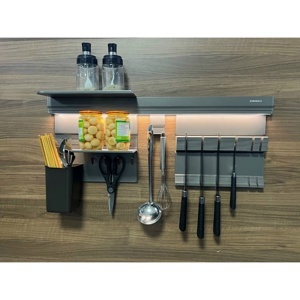 Giá treo ngoài có đèn LED Eurogold EVM700