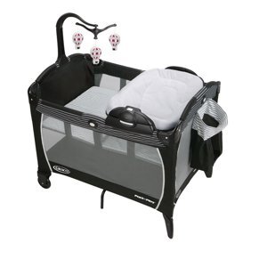 Giường cũi Graco Portable Napper & Changer Studio