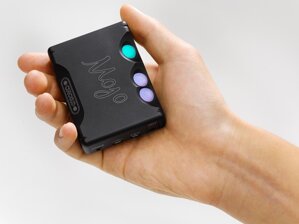 Headphone amplifier Chord Mojo