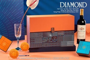 Hộp bánh trung thu Hà Nội Daewoo - Diamond Moon + Johnny Walker Black 6 bánh