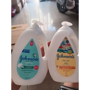 Sữa tắm em bé Johnson & Johnson - 1000ml