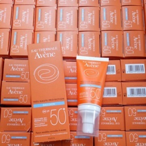 Kem chống nắng AVÈNE Eau thermale 50ml